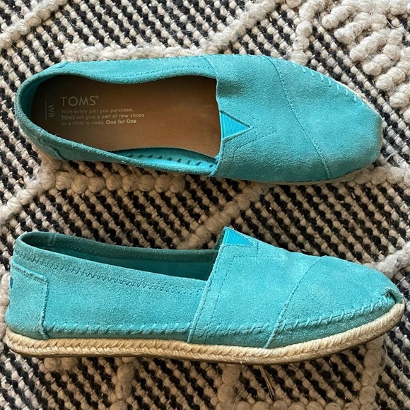 TOMS Women's Turquoise Espadrille Shoes - Picture 1 of 7